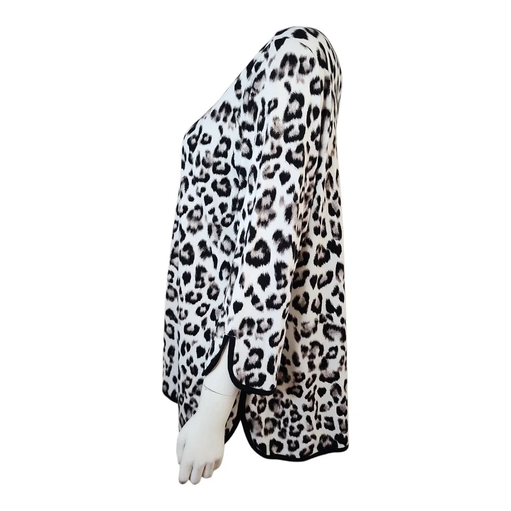Chicos Top Size 3 Womens XL Brown White Black Animal Print Casual Stretch - Picture 2 of 8